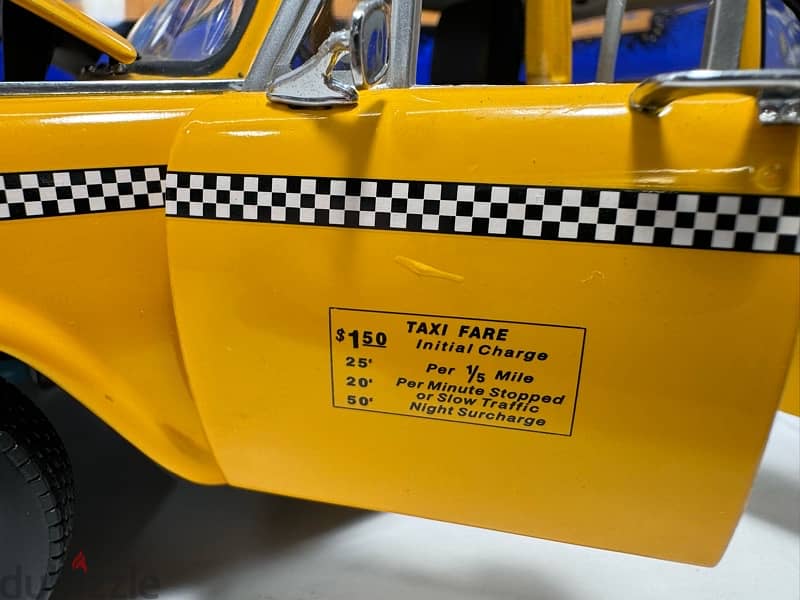 1/18 diecast Checker Taxi Cab (New York) by Sunstar 13