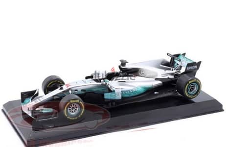 L. Hamilton Mercedes AMG W08 2017 diecast car model 1;24.