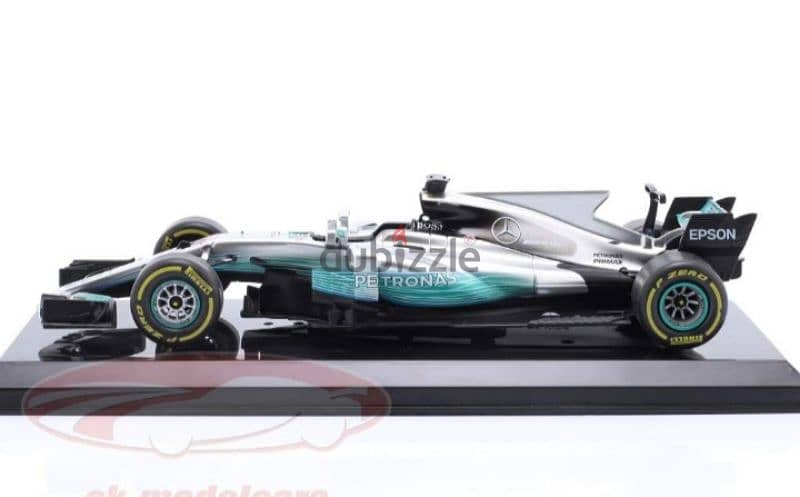 L. Hamilton Mercedes AMG W08 2017 diecast car model 1;24. 2