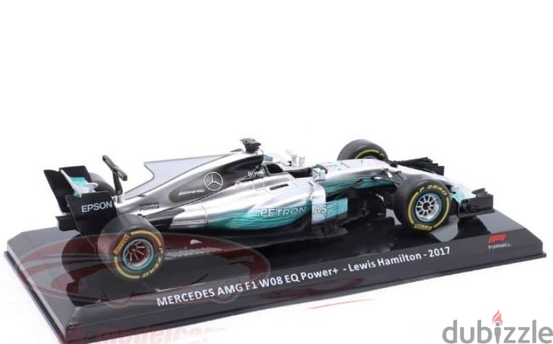 L. Hamilton Mercedes AMG W08 2017 diecast car model 1;24. 4