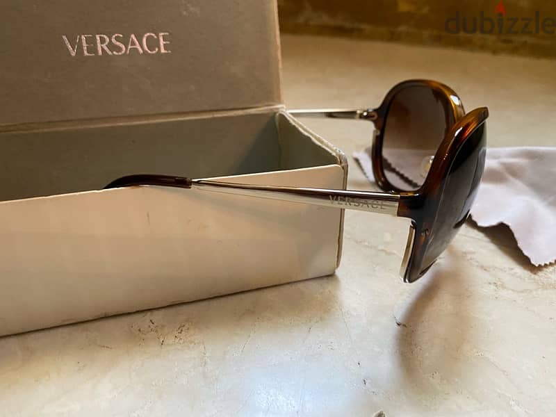 Versace Sunglasses Original & New Condition 2