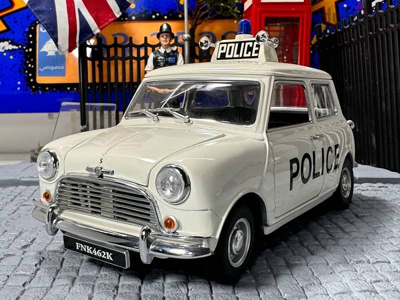 50% OFF! Promo 1/18 diecast Mini Cooper-S Police HTF  By Kyosho 3