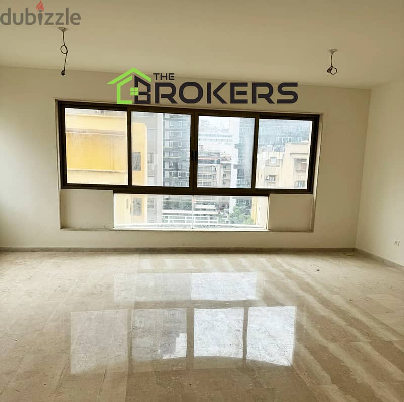 Apartment for Sale in Hamra شقة  للبيع في الحمرا 0