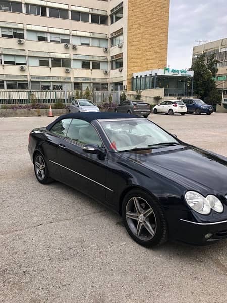 Mercedes-Benz CLK-Class 2005 2