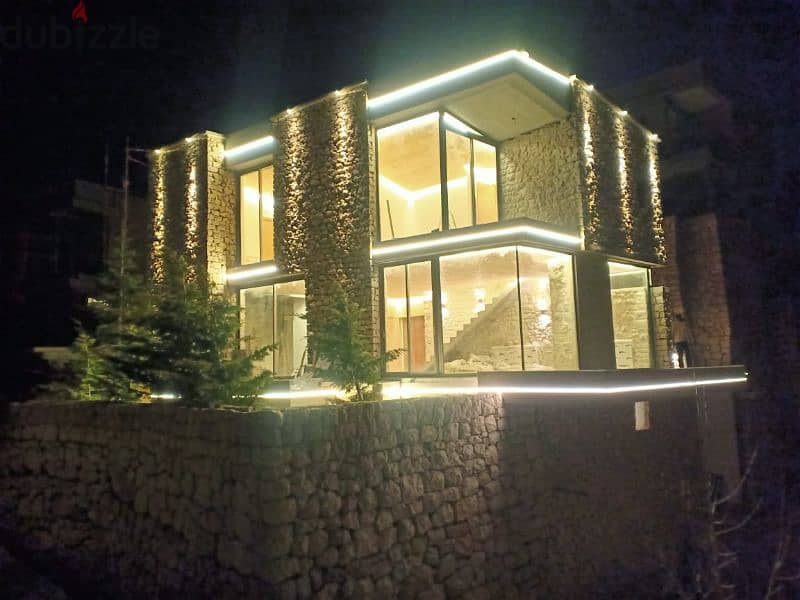 villa For sale in fakra 750kفيلا للبيع في فقرا ٧٥٠،٠٠٠$. 0