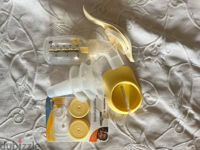 Medela- Harmony Manual Breast Pump