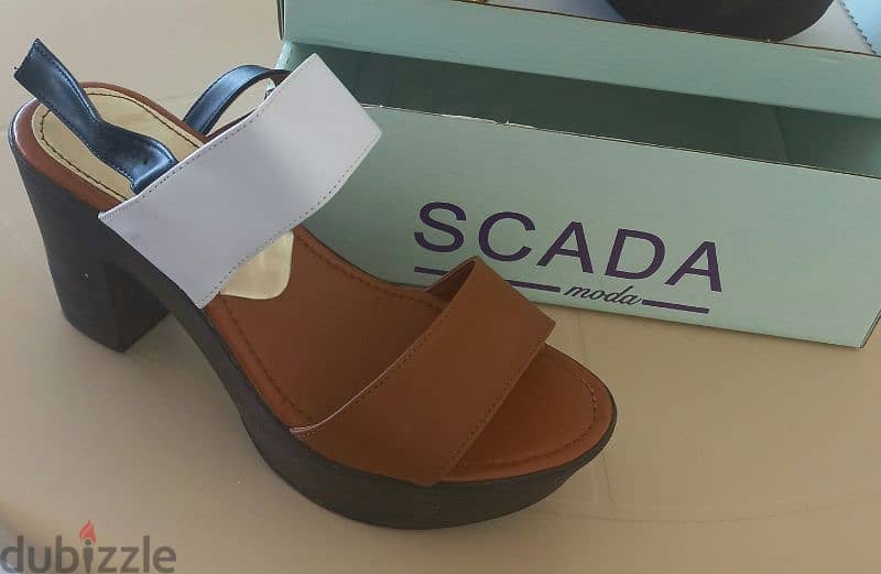 SCADA Haven Sandals size 39 0