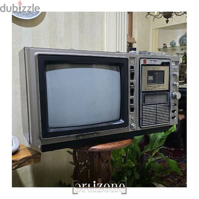 Vintage Television, radio and cassette
تلفزيون، راديو و كاسيت انتيك