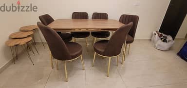 dining table with 6 chairs never used