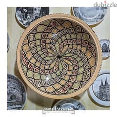 Hand painted vintage wall plate
صحن تعليق انتيك