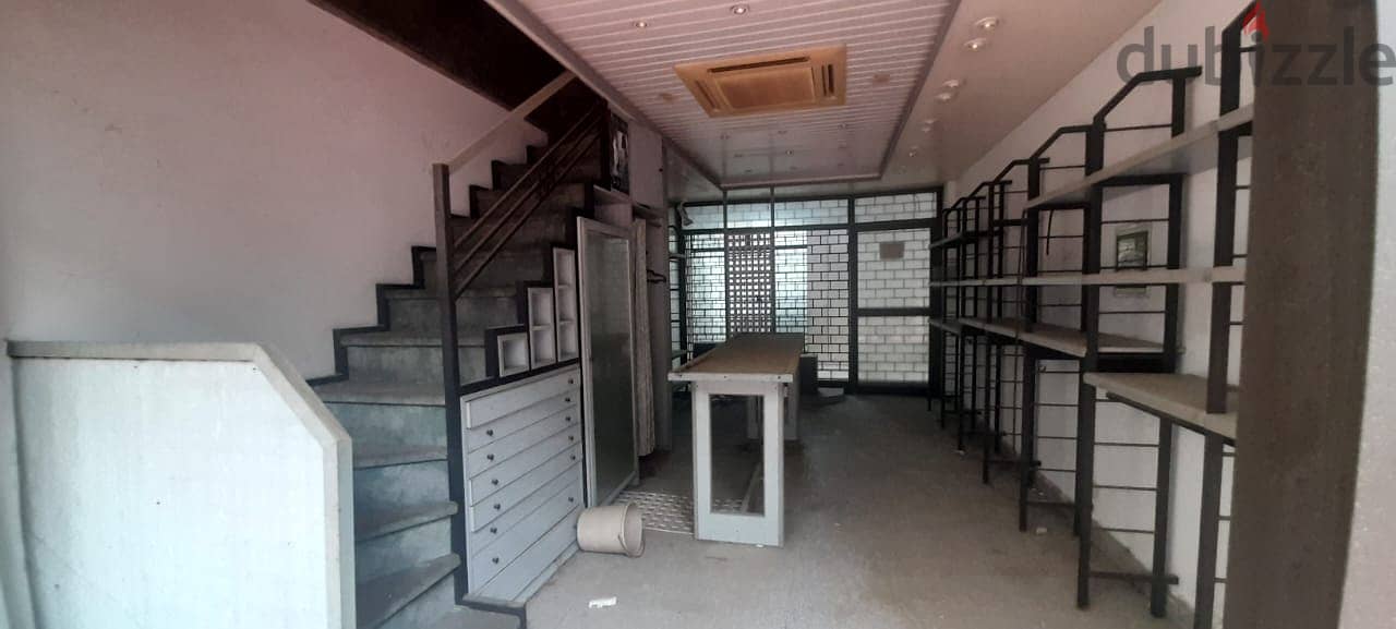 Shop for Sale in Bourj Hammoud محل تجاري للبيع في برج حمود 0