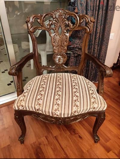 Set of 2 beautiful matching Salon chairs. (Revised Price)