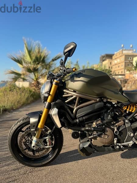 Ducati Monster 1200 S 1