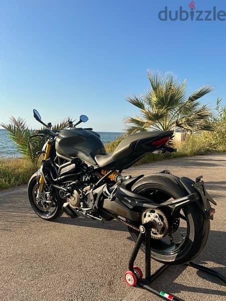 Ducati Monster 1200 S 6