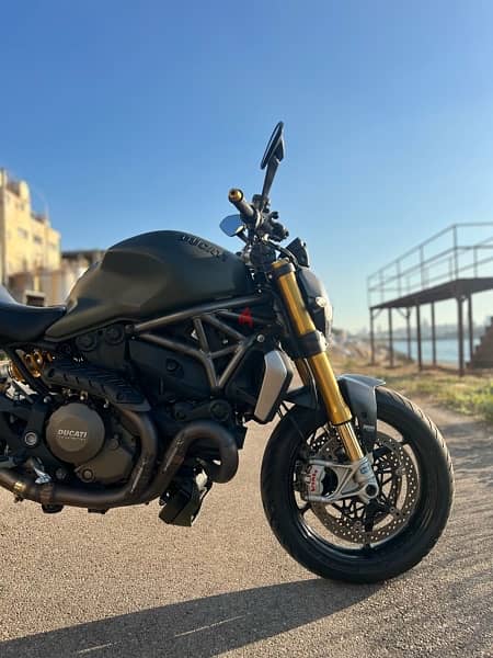 Ducati Monster 1200 S 7