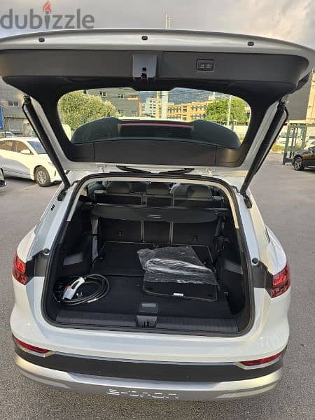 Audi Q5 e-tron 2023  7 Seats full electric Big battery Fuly loaded 0km 11