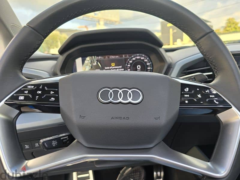 Audi Q5 e-tron 2023  7 Seats full electric Big battery Fuly loaded 0km 16