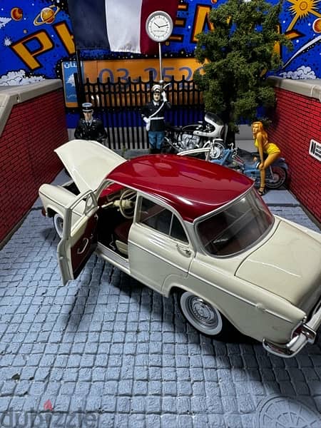 1/18 diecast Simca Aronde P60 1st Edition by Norev 7