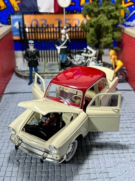 1/18 diecast Simca Aronde P60 1st Edition by Norev 11