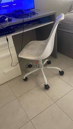 movable chair