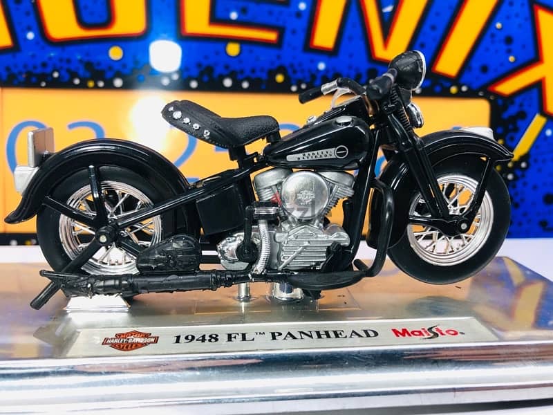 1/18 diecast box Harley Davidson. 25 models to choose See Photos 4