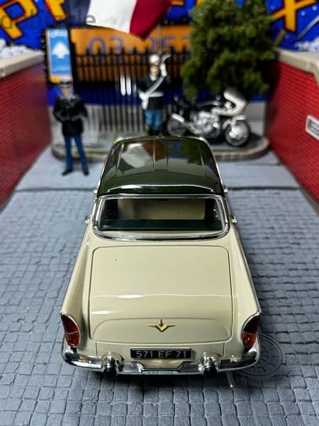 1/18 diecast Simca Shambord Two Tone RARE 1st Edition by Norev 9