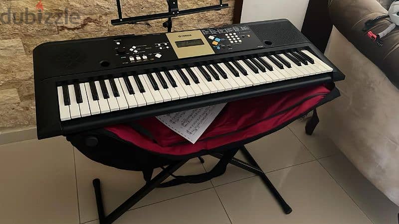 yamaha YPT-220 digital(electric) piano like new 0