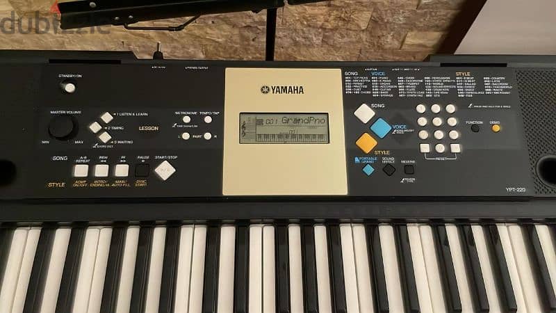 yamaha YPT-220 digital(electric) piano like new 1