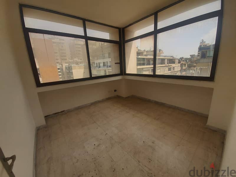 Office For Rent In Mazraa مكتب للإيجار في المزرعة 0