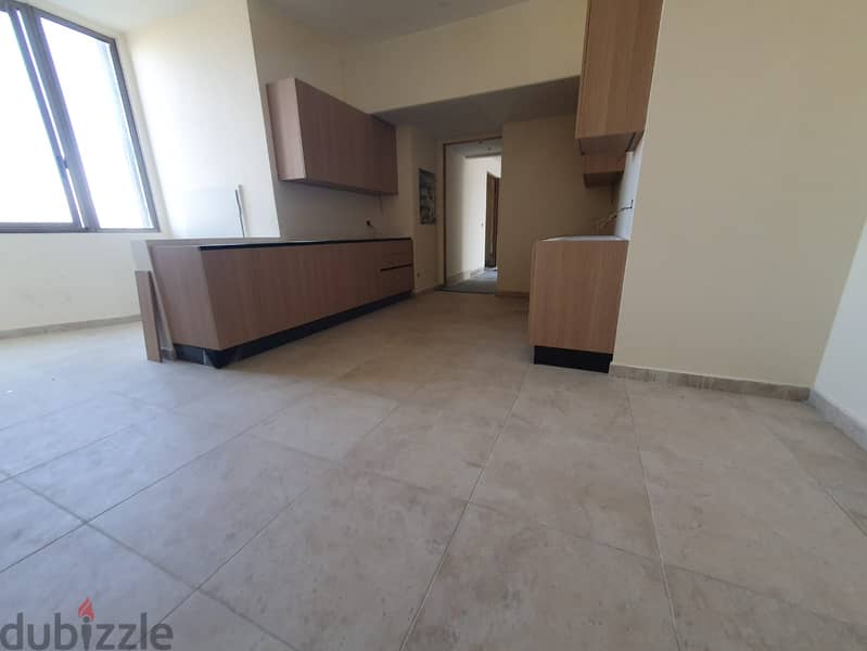 Apartment for sale in Sanayehشقة للبيع في الصنايع 3