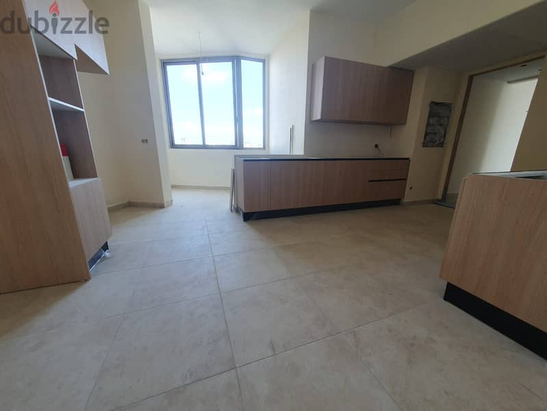 Apartment for sale in Sanayehشقة للبيع في الصنايع 4