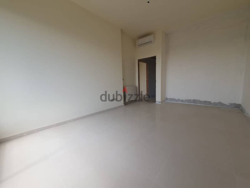 Apartment for sale in Sanayehشقة للبيع في الصنايع 9