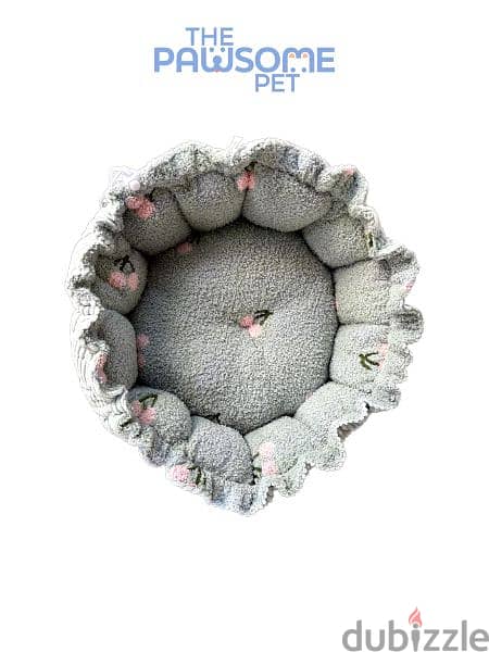 Pawsome's Circular Petal-Shape Bed 4