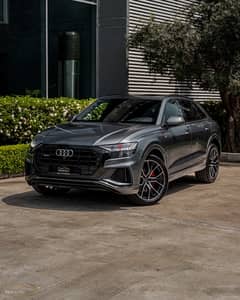 Audi Q8 S-Line 2019 , Clean Carfax. Fully Loaded Specs