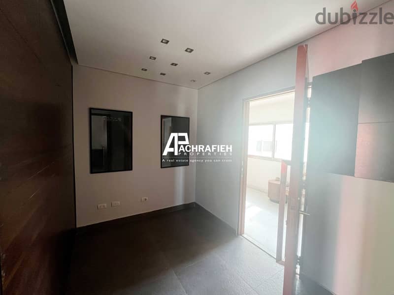 Office For Rent in Mar Mikhael - مكتب للأجار في مار ميخائيل 5