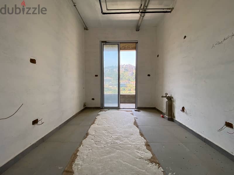 Apartment for Sale in Zekrit with a view. 2