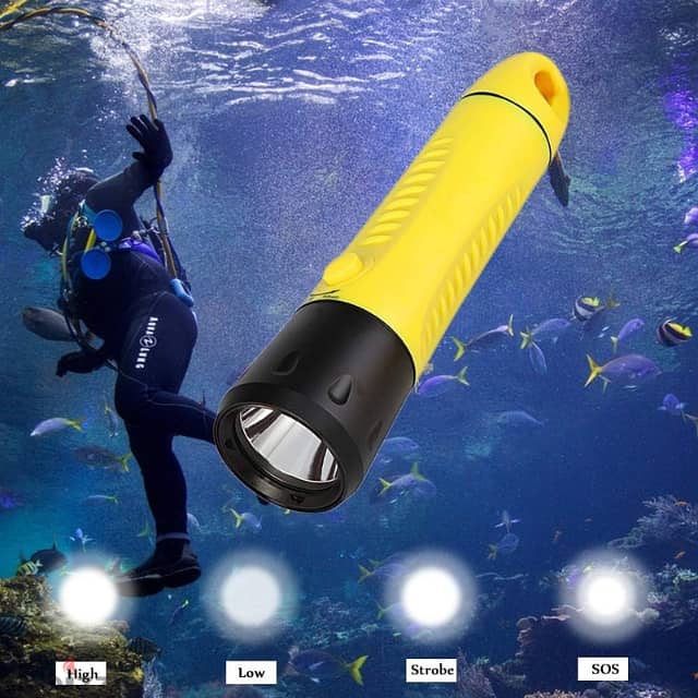 Yupard Professional Diving Flashlight, 2000 Lumen Torch, 80m 0