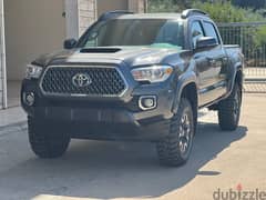 Tacoma trd sport 2016 clean carfax one owner and imported from texas