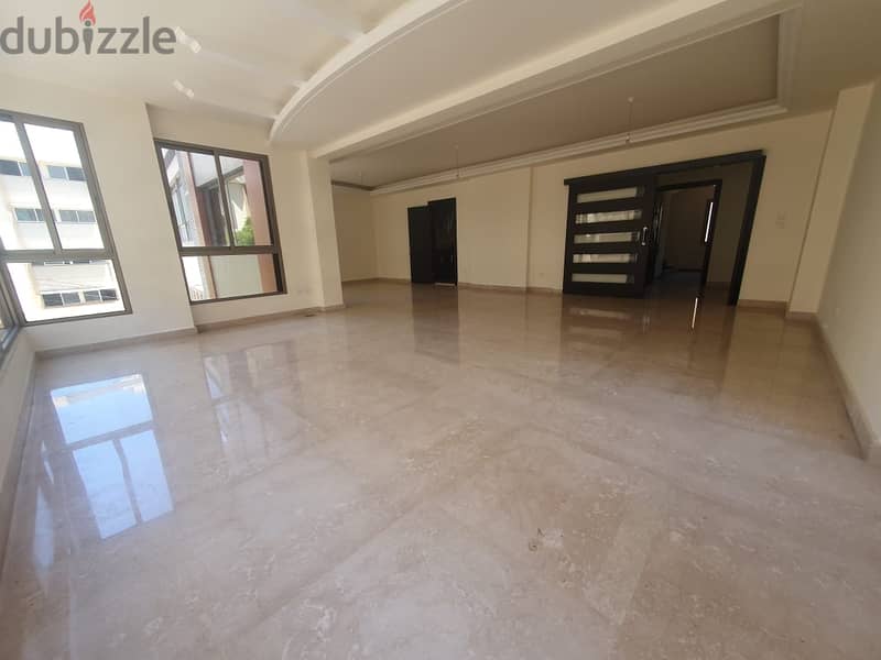 Apartment for sale in Sanayehشقة للبيع في الصنايع 0