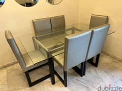 Glass Dinning Table With 6 Wooden Chairs طاولة سفرة زجاج مع 6 كراسي