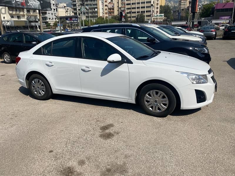 Chevrolet Cruze 2014 full services done new tires like new no accident 0