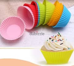 round and square cupcake molds