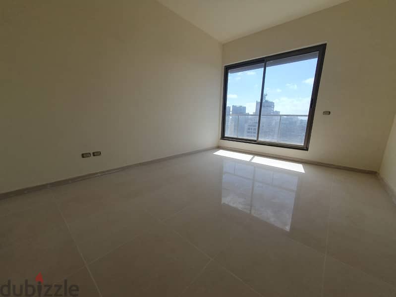 Apartment for sale in Sanayehشقة للبيع في الصنايع 9