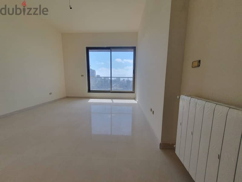 Apartment for sale in Sanayehشقة للبيع في الصنايع 13