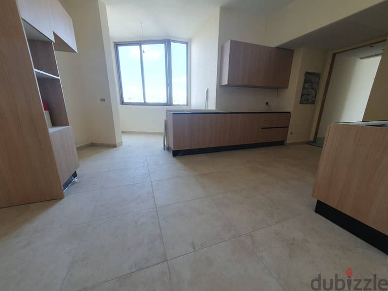 Apartment for sale in Sanayehشقة للبيع في الصنايع 18