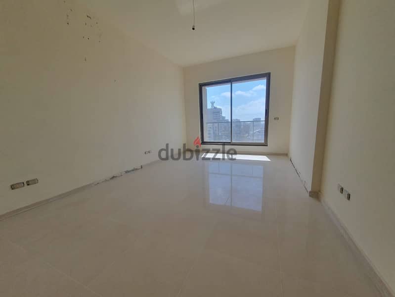 Apartment for sale in Sanayehشقة للبيع في الصنايع 4