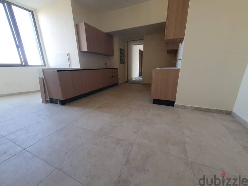 Apartment for sale in Sanayehشقة للبيع في الصنايع 2