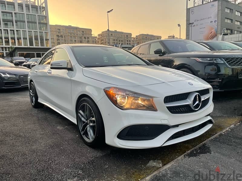 Mercedes-Benz CLA 250  2018 4Matic look AMG 1