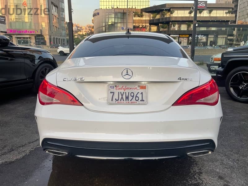 Mercedes-Benz CLA 250  2018 4Matic look AMG 2