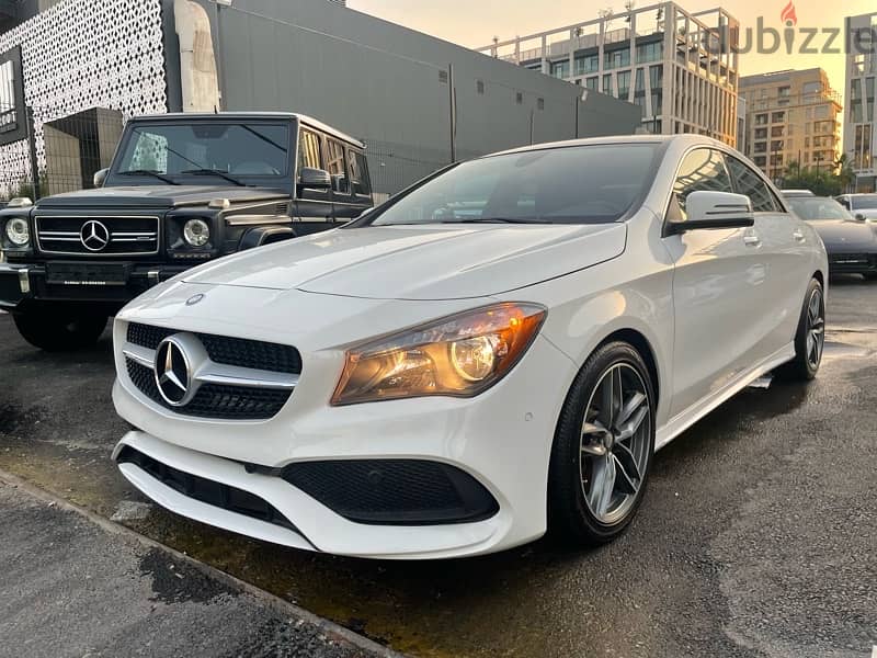 Mercedes-Benz CLA 250  2018 4Matic look AMG 3